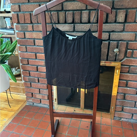 Dianne von Furstenberg silk top size 8 in great condition - Picture 2 of 4